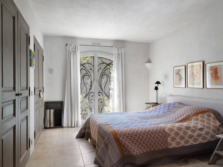 Villa for Sale in Biot, Mougins, Valbonne, Grasse Area 12