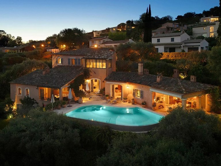 Villa for Sale in Biot, Mougins, Valbonne, Grasse Area 6