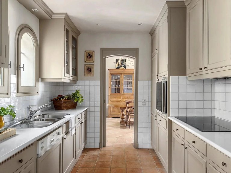 Villa for Sale in Biot, Mougins, Valbonne, Grasse Area 3