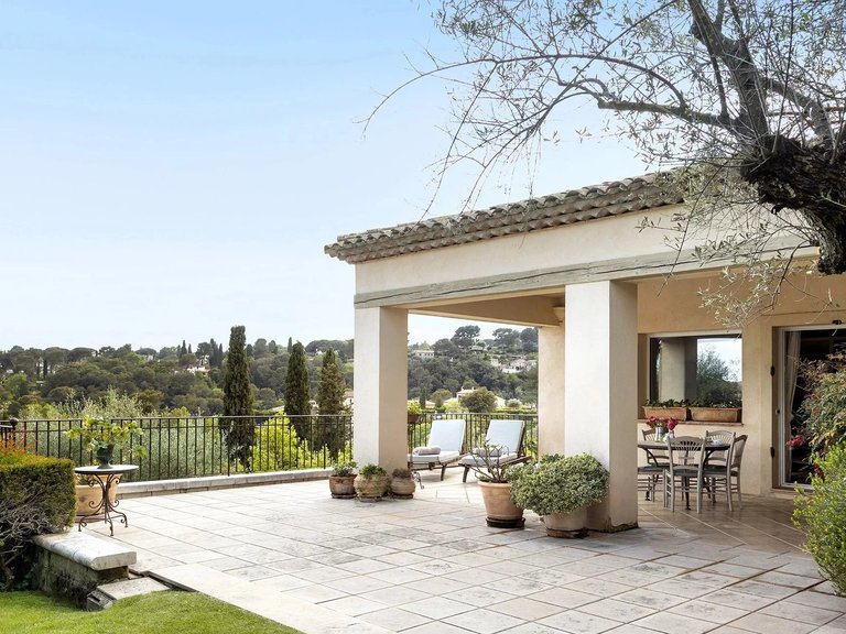 Villa for Sale in Biot, Mougins, Valbonne, Grasse Area 6
