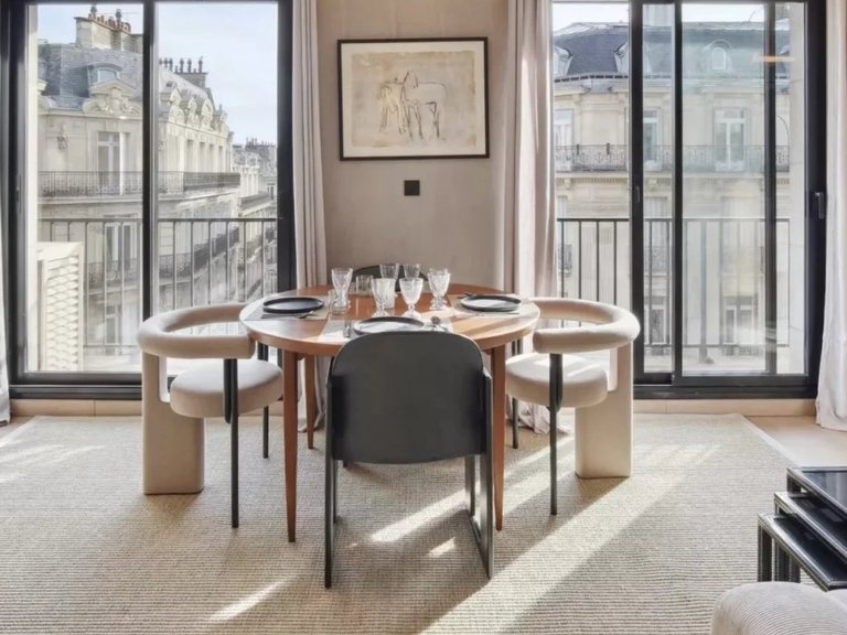 Apartment for Sale in 8th (golden Triangle - Parc Monceau), Golden Triangle - Trocadéro (8th - 16th) 3
