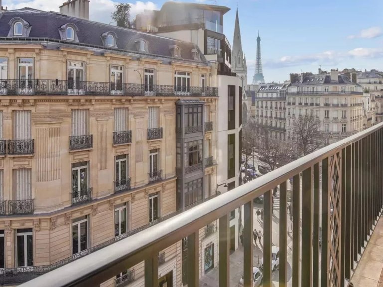 Apartment for Sale in 8th (golden Triangle - Parc Monceau), Golden Triangle - Trocadéro (8th - 16th) 2