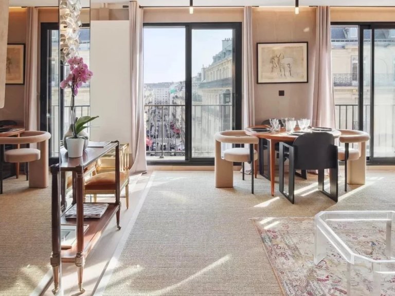 Apartment for Sale in 8th (golden Triangle - Parc Monceau), Golden Triangle - Trocadéro (8th - 16th) 5