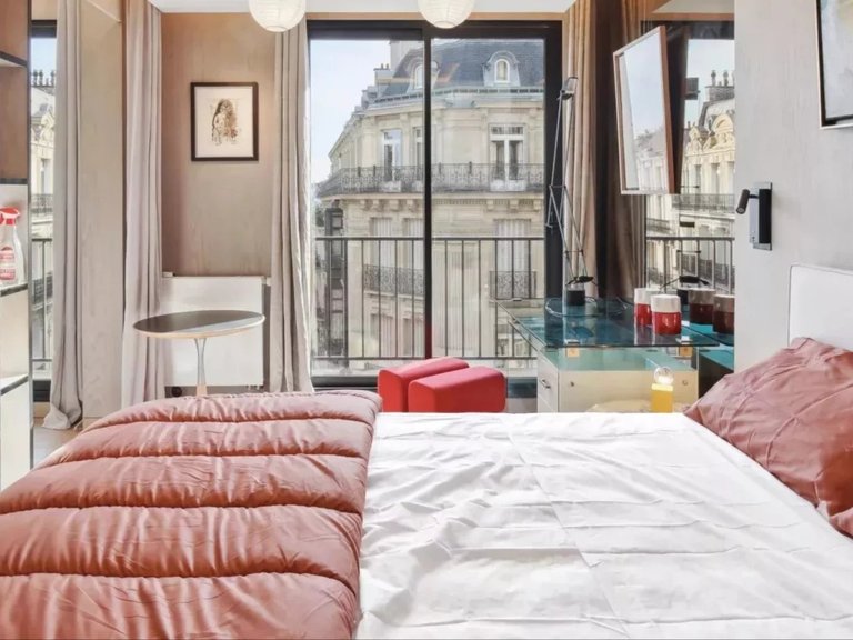 Apartment for Sale in 8th (golden Triangle - Parc Monceau), Golden Triangle - Trocadéro (8th - 16th) 7
