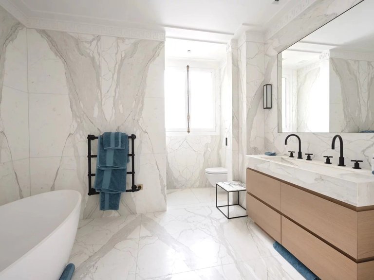 Apartment for Sale in 8th (golden Triangle - Parc Monceau), Golden Triangle - Trocadéro (8th - 16th) 11