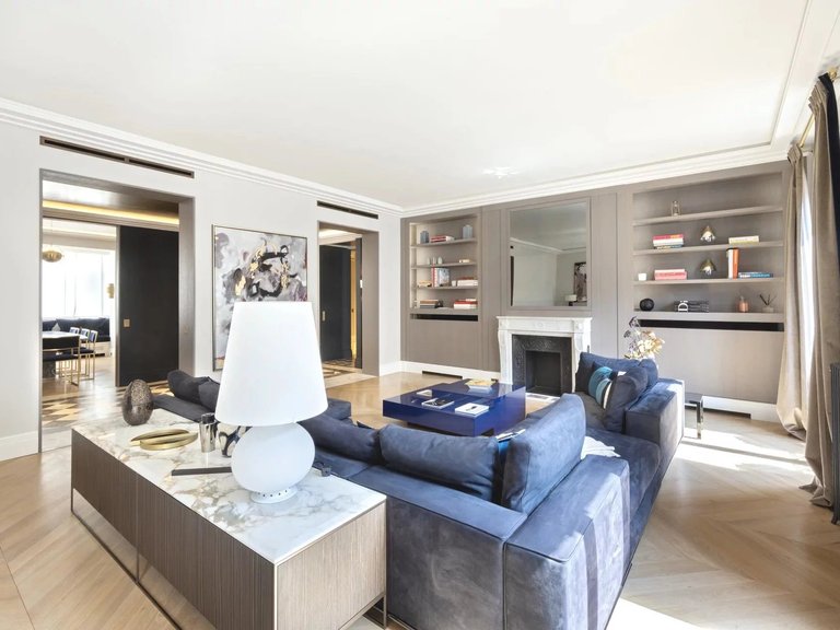 Apartment for Sale in 8th (golden Triangle - Parc Monceau), Golden Triangle - Trocadéro (8th - 16th) 16