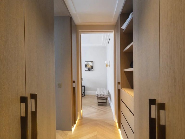 Apartment for Sale in 8th (golden Triangle - Parc Monceau), Golden Triangle - Trocadéro (8th - 16th) 18