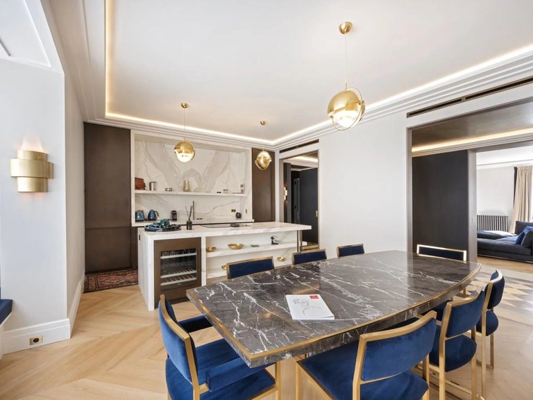 Apartment for Sale in 8th (golden Triangle - Parc Monceau), Golden Triangle - Trocadéro (8th - 16th) 4