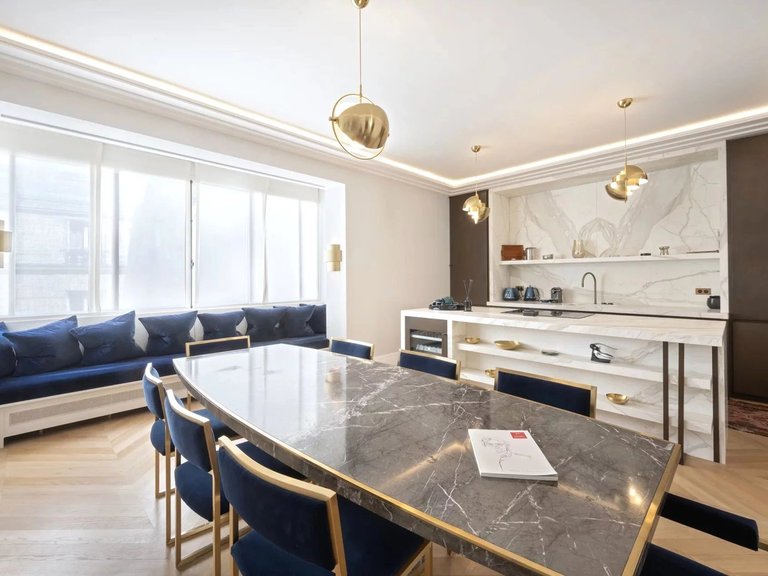 Apartment for Sale in 8th (golden Triangle - Parc Monceau), Golden Triangle - Trocadéro (8th - 16th) 5