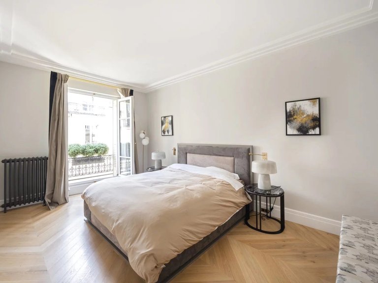Apartment for Sale in 8th (golden Triangle - Parc Monceau), Golden Triangle - Trocadéro (8th - 16th) 7
