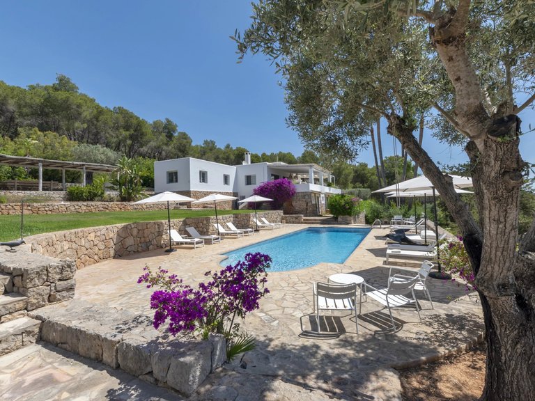 Villa for Sale in Jesus, Ibiza 1
