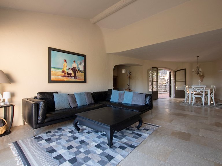 Villa for Sale in Mouans Sartoux, Mougins, Valbonne, Grasse Area 5
