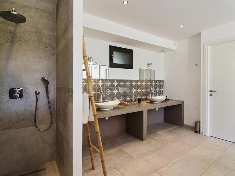 Villa for Sale in Vence, Vence, St. Paul Area 17