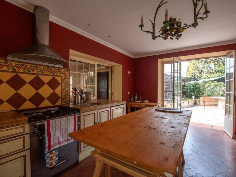 Villa for Sale in Cannes, Cannes Area 8