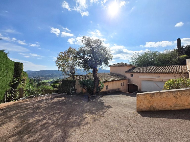 Villa for Sale in Mandelieu La Napoule, Cannes Area 7