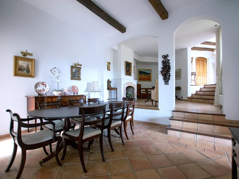 Villa for Sale in Mandelieu La Napoule, Cannes Area 9