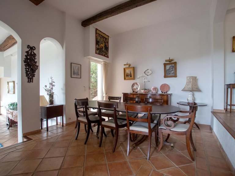 Villa for Sale in Mandelieu La Napoule, Cannes Area 10