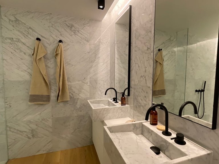 Apartment for Sale in Barcelona, Barcelona 16
