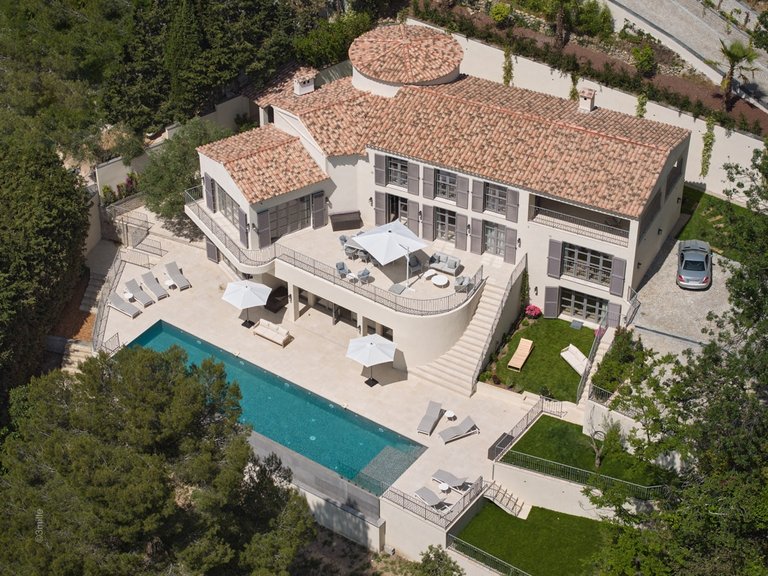 Villa for Sale in Cannes, Cannes Area 1