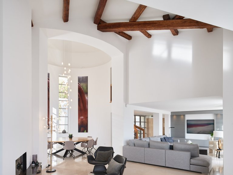 Villa for Sale in Cannes, Cannes Area 10