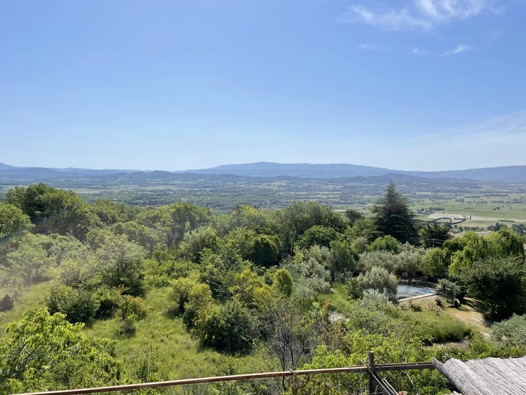 Villa for Sale in Gordes, The Luberon / Vaucluse 5