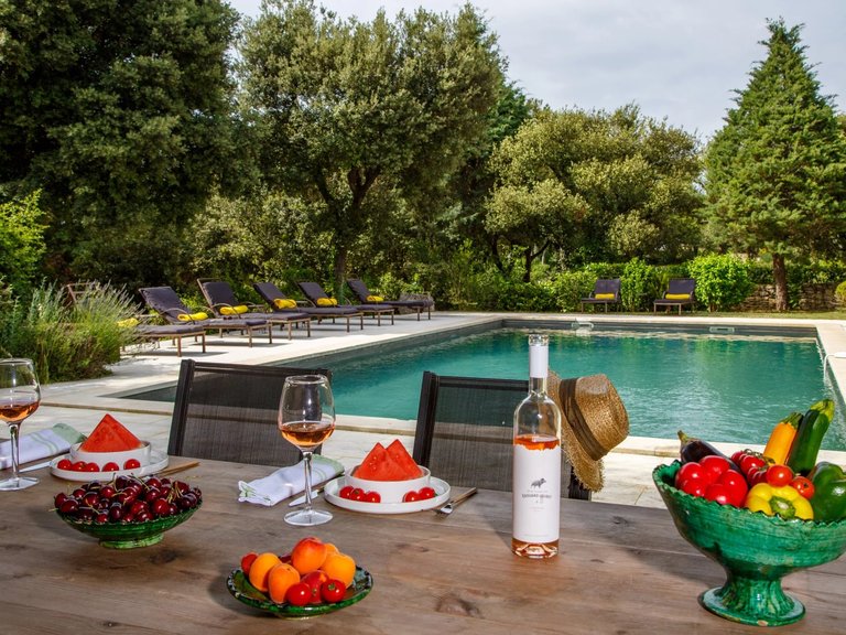 Villa for Sale in Bonnieux, The Luberon / Vaucluse 5