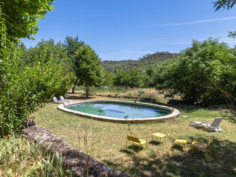 Villa for Sale in Ansouis, The Luberon / Vaucluse 5