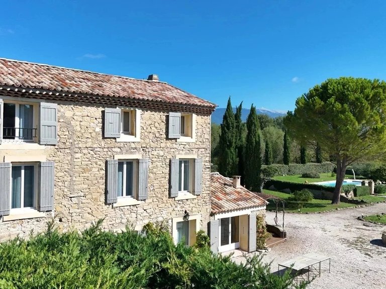 Villa for Sale in Mazan, Avignon And North Provence 1