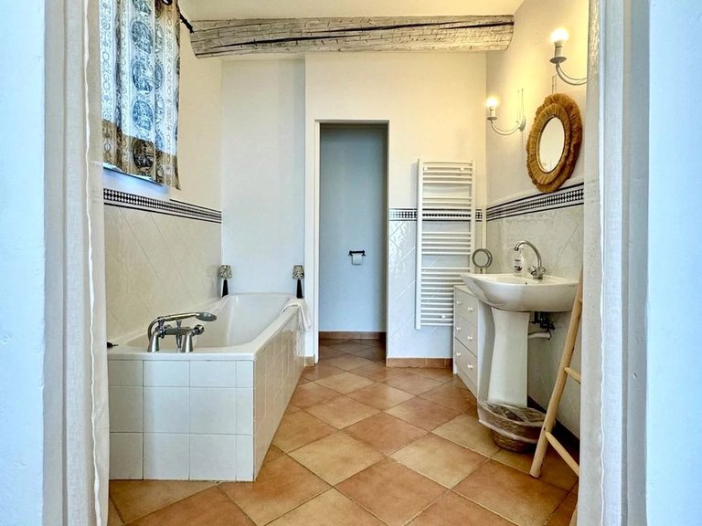 Villa for Sale in Mazan, Avignon And North Provence 13