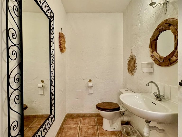 Villa for Sale in Mazan, Avignon And North Provence 15