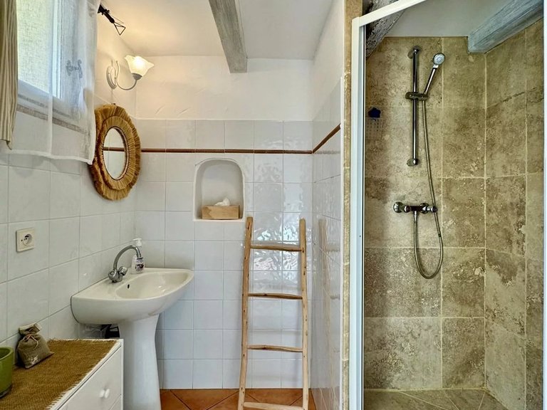 Villa for Sale in Mazan, Avignon And North Provence 17