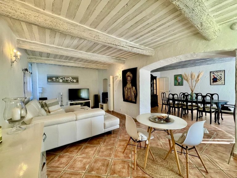 Villa for Sale in Mazan, Avignon And North Provence 5