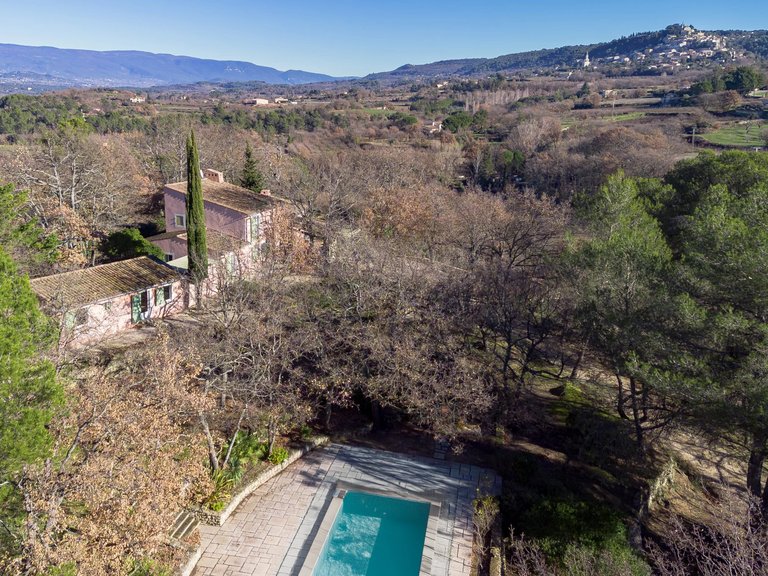 Villa for Sale in Bonnieux, The Luberon / Vaucluse 5