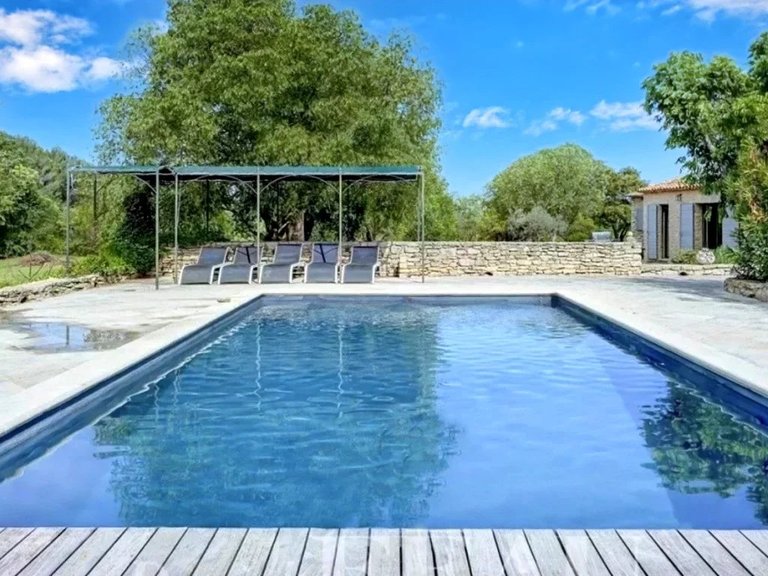 Villa for Sale in Menerbes, The Luberon / Vaucluse 14