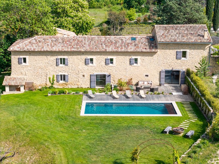 Villa for Sale in Oppede, The Luberon / Vaucluse 7