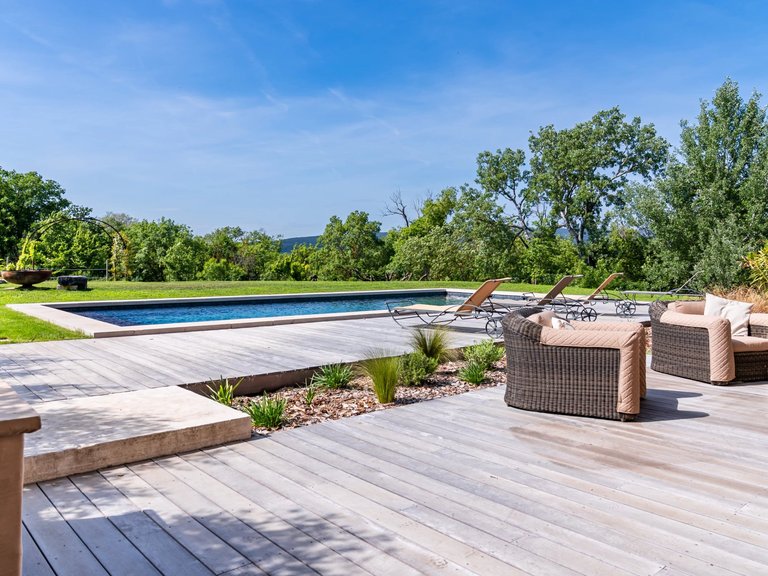 Villa for Sale in Oppede, The Luberon / Vaucluse 9