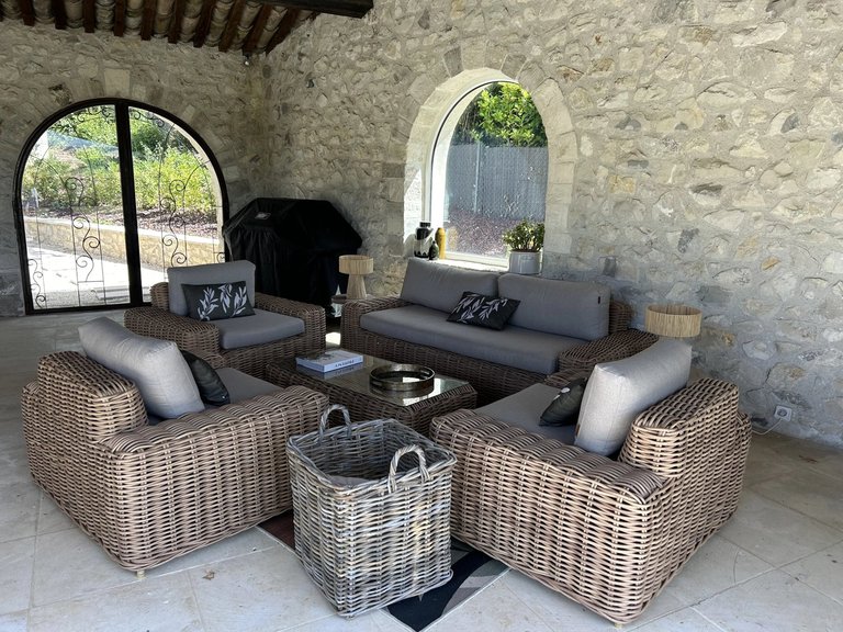 Villa for Sale in Montelimar, Avignon And North Provence 5