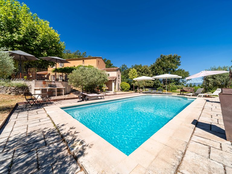 Villa for Sale in Bonnieux, The Luberon / Vaucluse 20