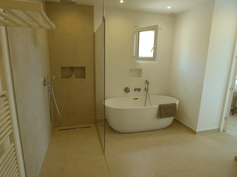 Villa for Sale in Seillans, Var Countryside (fayence, Lorgues, Cotignac) 2