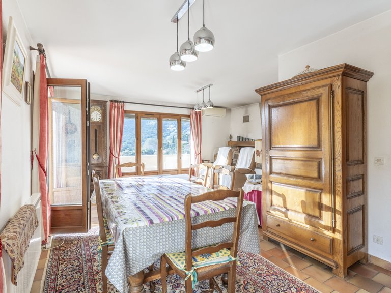Villa for Sale in La Croix Valmer, St. Tropez, Grimaud Area 5