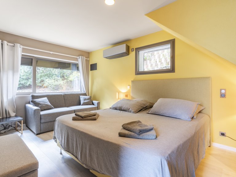 Villa for Sale in La Croix Valmer, St. Tropez, Grimaud Area 12