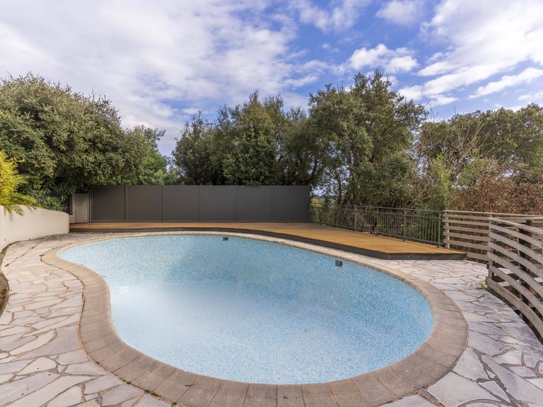 Villa for Sale in La Croix Valmer, St. Tropez, Grimaud Area 3