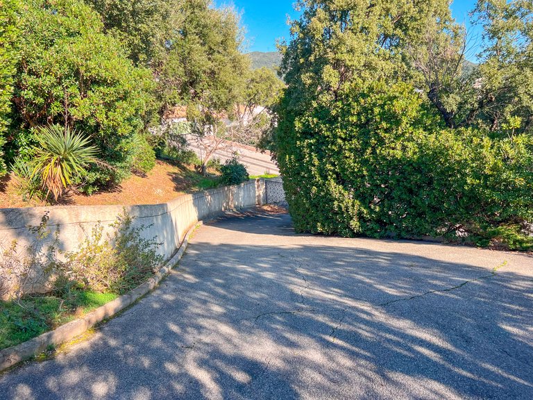 Villa for Sale in Cavalaire Sur Mer, Provence Coast (cassis To Cavalaire) 11