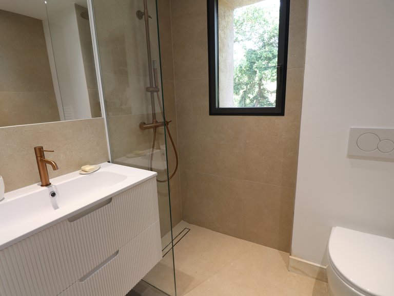 Villa for Sale in La Croix Valmer, St. Tropez, Grimaud Area 14
