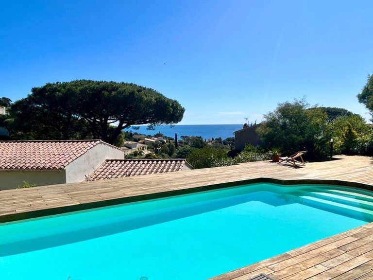 Villa for Sale in Les Issambres, St Raphaël, Ste Maxime Area 4