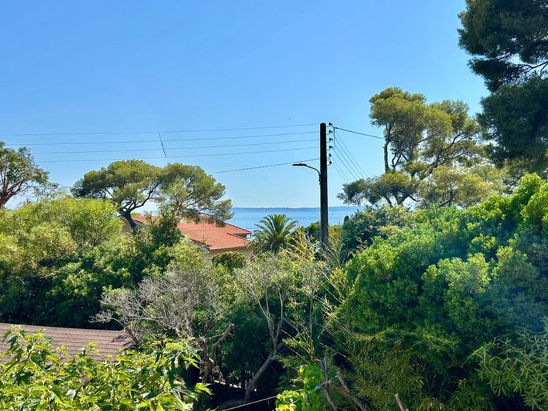 Villa for Sale in Les Issambres, St Raphaël, Ste Maxime Area 1