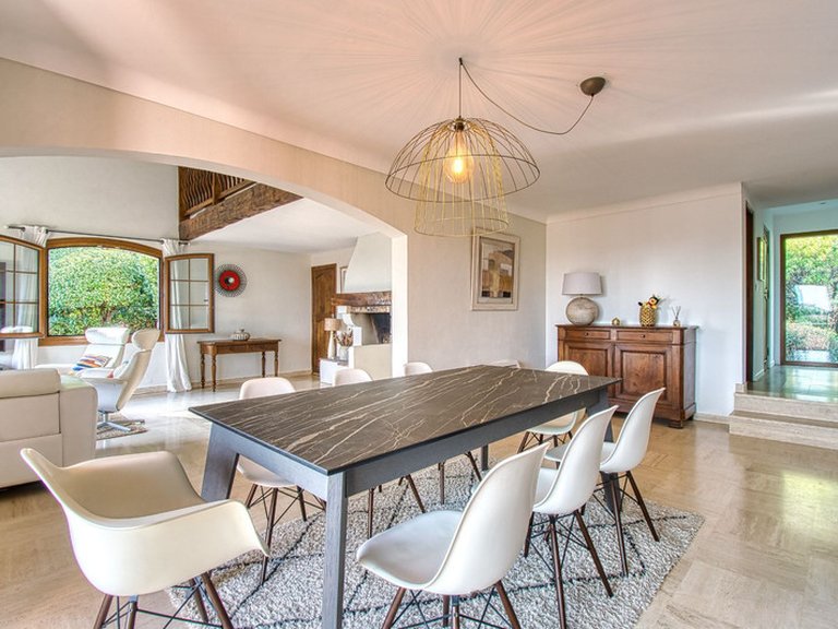 Villa for Sale in Les Issambres, St Raphaël, Ste Maxime Area 5