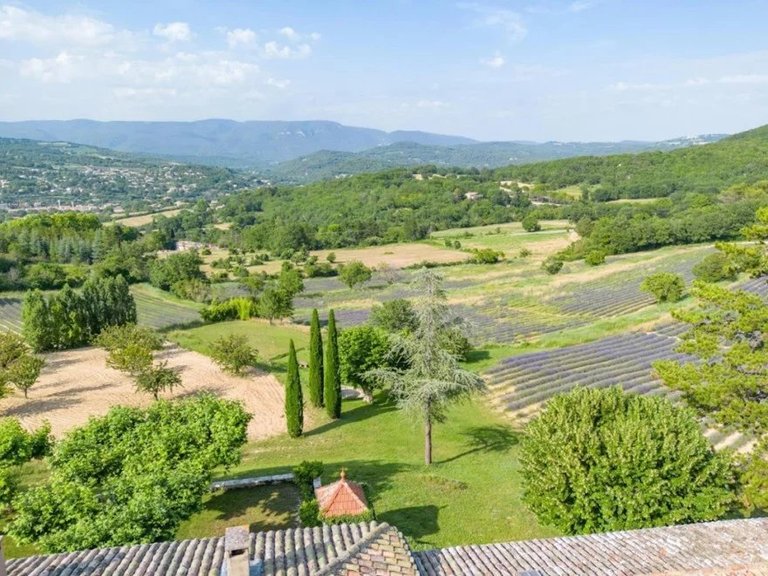 Villa for Sale in Apt, The Luberon / Vaucluse 13