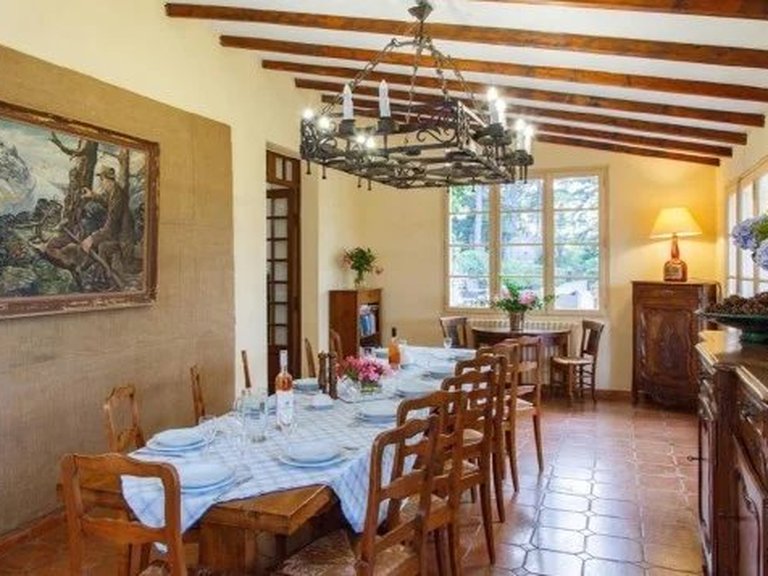 Villa for Sale in Apt, The Luberon / Vaucluse 6