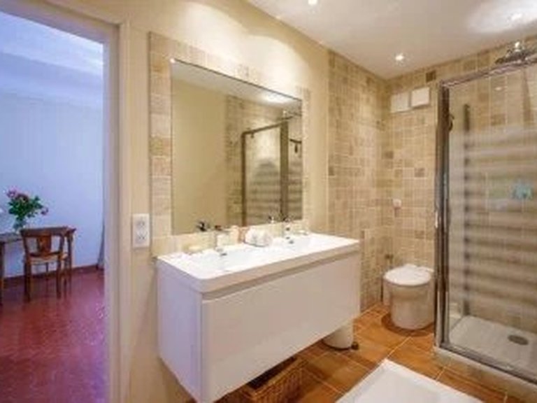 Villa for Sale in Apt, The Luberon / Vaucluse 10